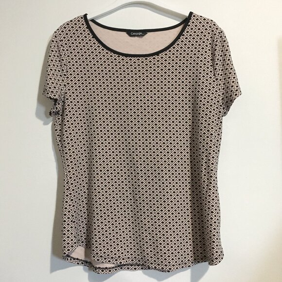 Soft Pink Mermaidcore Scale Print Tee - Picture 1 of 16